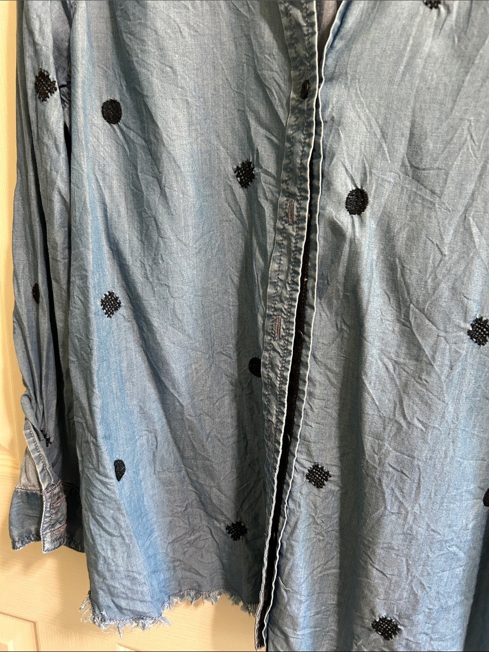NIC+ZOE Denim-Blue Embroidered Button-Front Blouse - Picture 4 of 6
